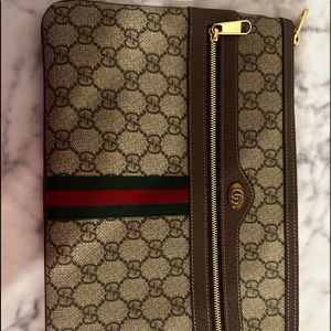 Authentic Gucci Ophidia pouch